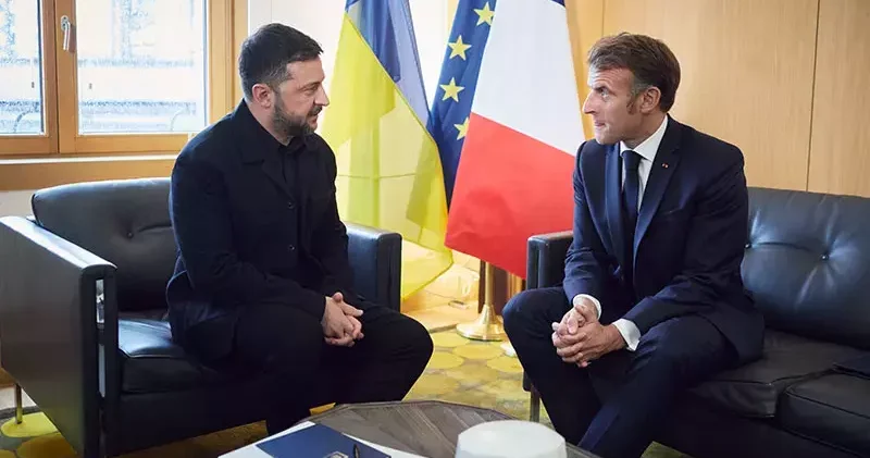 Zelenskiy ile Macron, Brüksel’de görüştü