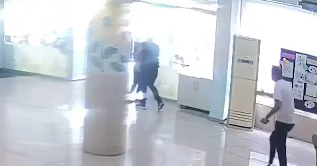 Öğretmene tokat atan veli tutuklandı; saldırı kamerada Antalya Haberleri