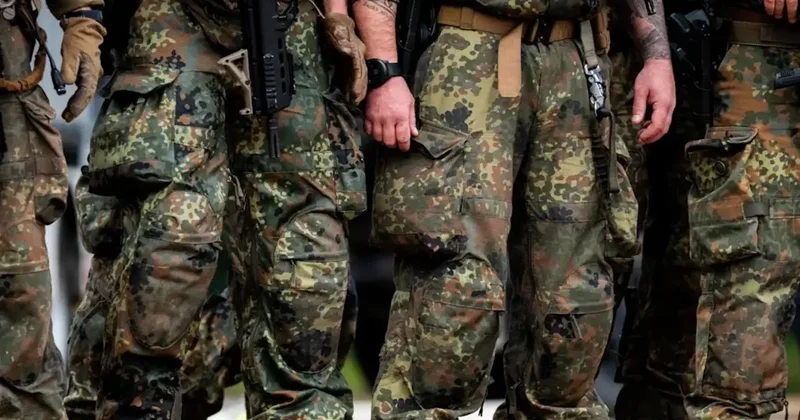 Avrupa ülkesinde görülmemiş skandal! Polis ile asker arasında çatışma çıktı