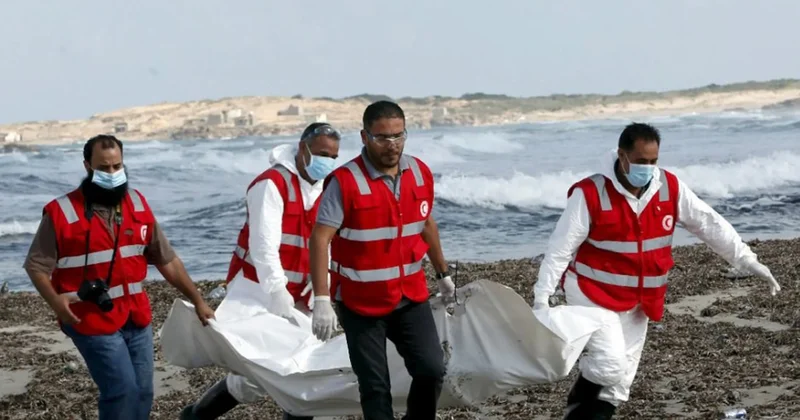 Akdeniz’de göçmen faciası: Çocuklarla birlikte 40 göçmen öldü Sözcü Gazetesi