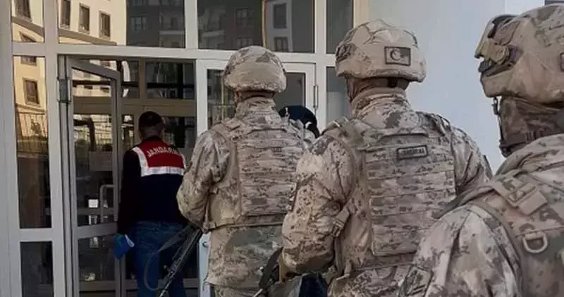 Sosyal medyada bomba yapımını öğreten 2 şüpheli tutuklandı