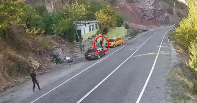 Dağdan kopan kaya parçasında son anda kurtuldu; o anlar kamerada Tunceli Haberleri