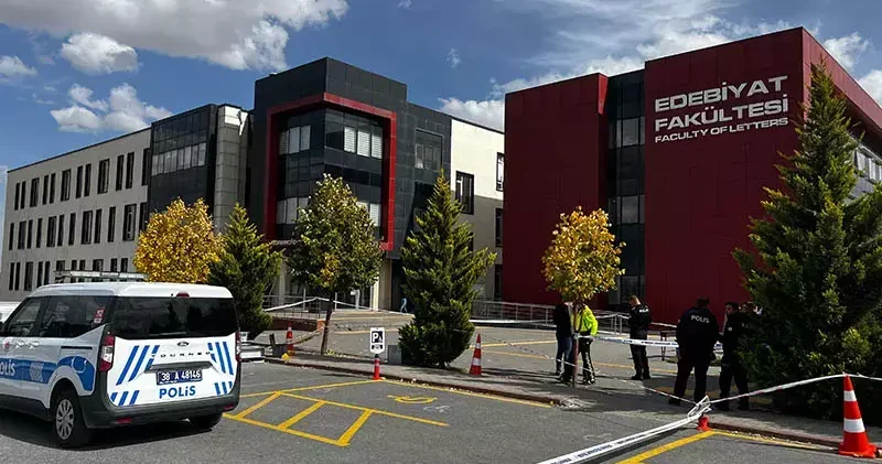 Eğitim gördüğü üniversitede eski eşinin pompalı tüfekle vurduğu kadın, öldü