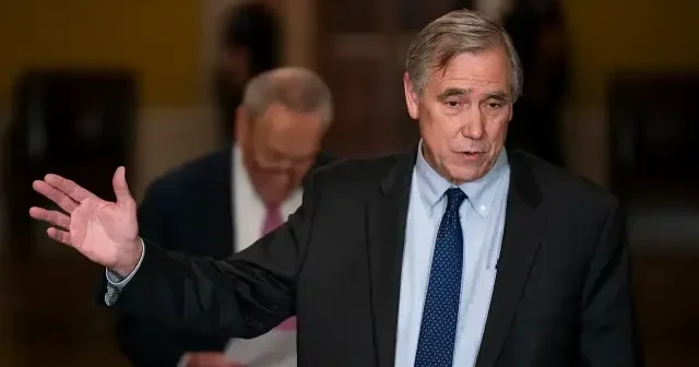 ABD senatosu nda tarihi konuşma: Merkley 22 saatten fazla süren konuşmasında Trump ı hedef aldı! Dünya Haberleri