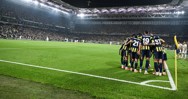 Özer Çak yazdı: Top Stuttgart’ta, ruh Fenerbahçe’de! Futbol Haberleri