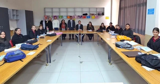 Gelibolu İlçe Milli Eğitim Müdürü Aydın öğrencilerle buluştu Çanakkale Haberleri