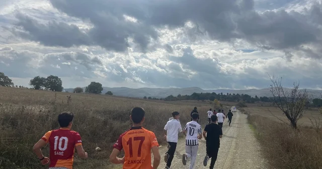 Pazaryeri nde Cumhuriyet Kupası Atletizm Kros Yarışması düzenlendi Bilecik Haberleri