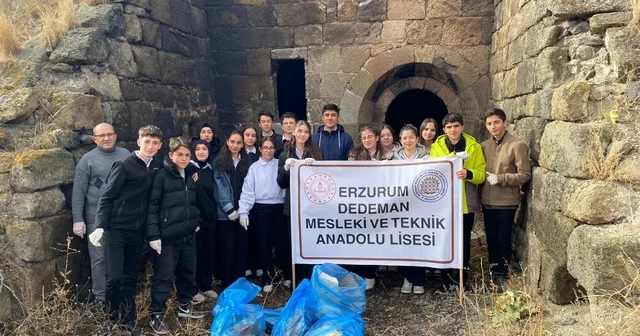 Erzurum da öğrencilerden ecdada vefa; tarihi tabyaları temizlediler Erzurum Haberleri