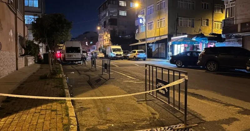 Eyüpsultan’da 5 katlı riskli bina tahliye edilerek mühürlendi