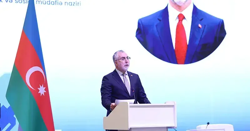 Çalışma ve Sosyal Güvenlik Bakanı Işıkhan, Azerbaycan da