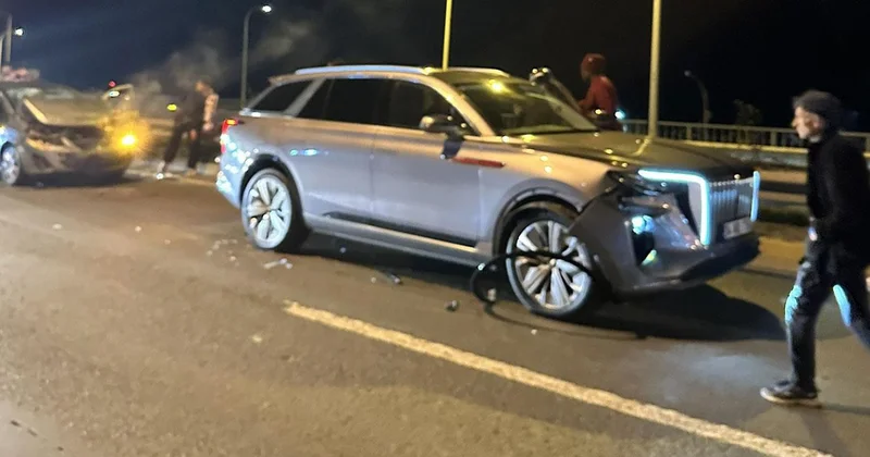 Milyonların sevgilisi kaza yaptı! Arabası bu hale geldi