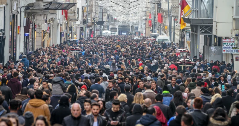 Sağlık Bakanlığı ndan sigara araştırması: Sigaraya başlama yaşı ortalama 17: Tütün düzenlemesi Meclis e geliyor
