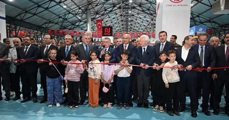 12’nci Malatya Kitap Fuarı Açılış Töreninde konuşan Başkan Er: Kitapla büyüyen, okuyan ve üreten bir Malatya hedefimiz var”