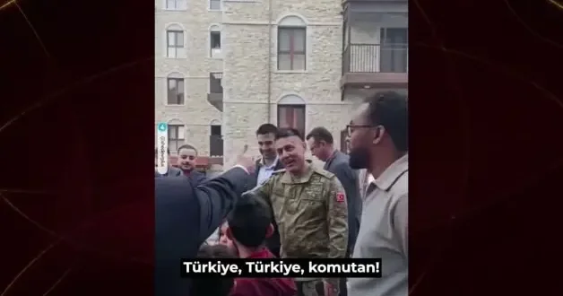 Şuşa da Azerbaycanlı çocuklardan Mehmetçik e sevgi seli