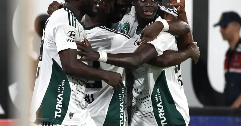 Kocaelispor dan deplasmanda kritik 3 puan! İşi ilk yarıda bitirdiler