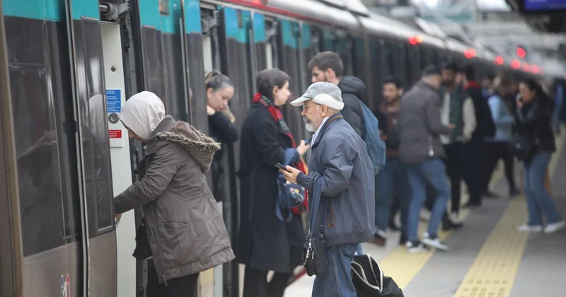 Bayramda raylı sistem jesti: Marmaray, Başkentray ve İZBAN 29 Ekim de ücret almayacak