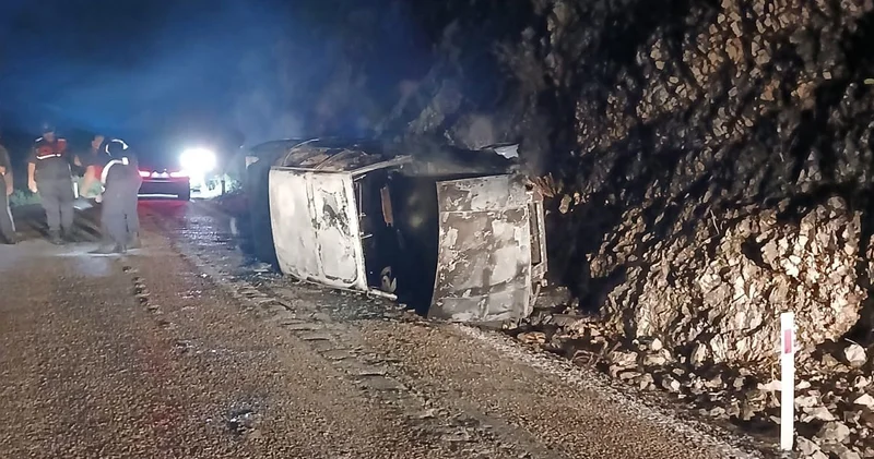 Tam dehşet! Aracı alev aldı, cesedi uçurumda bulundu! Son dakika haberleri