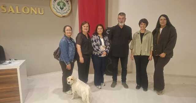Oyuncu ve yazar İğdigül den sokak hayvanları için sevgi ve merhamet çağrısı Manisa Haberleri Habertürk Yerel Haberler