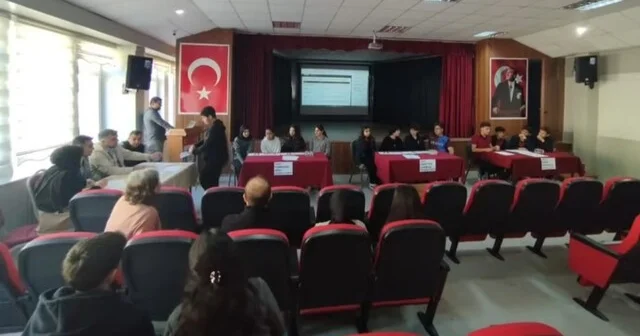 Andırın da doğa bilincine eğitim desteği: Liseler arası çevre yarışmasıyla geleceğe yeşil adım Kahramanmaraş Son Dakika Haberleri Habertürk Yerel Haberler