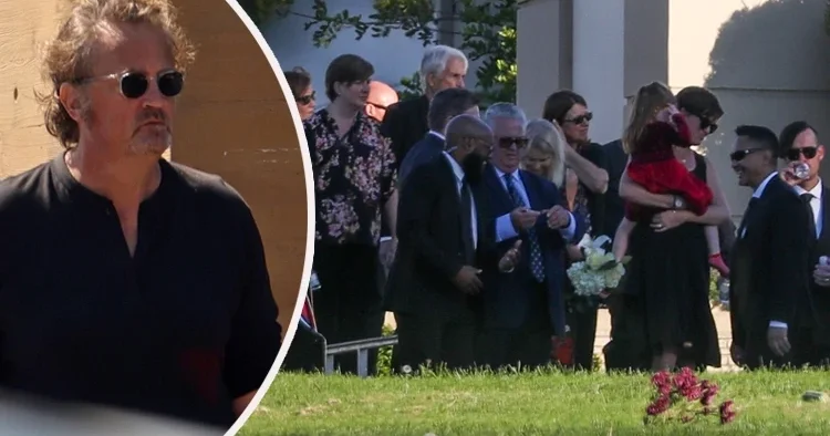 Ünlü oyuncu beklenmedik anda hayata veda etmişti... Cenaze töreni de benzersiz olmuş... Herkes ağlarken kız kardeşi gülme krizine girdi