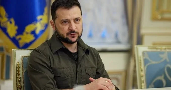 Zelenskiy den ABD nin Rusya ya yaptırımları askıya almasının Putin i güçlendireceği mesajı