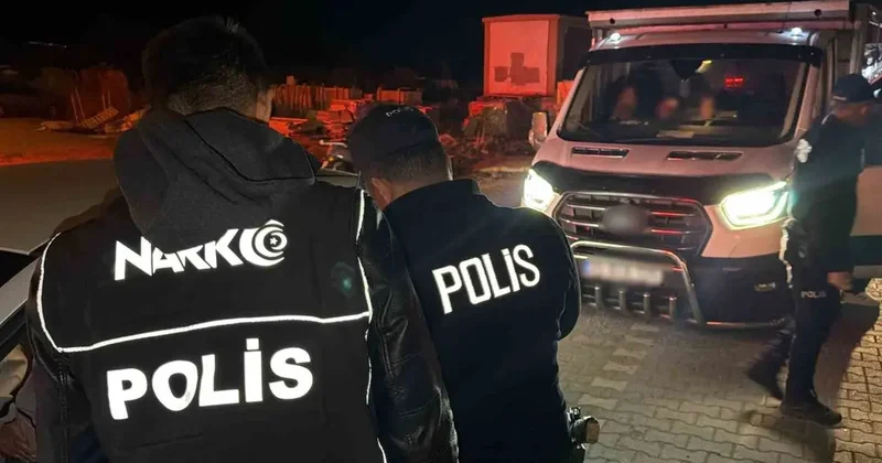 Edremit’te 8 aranan şahıs yakalandı