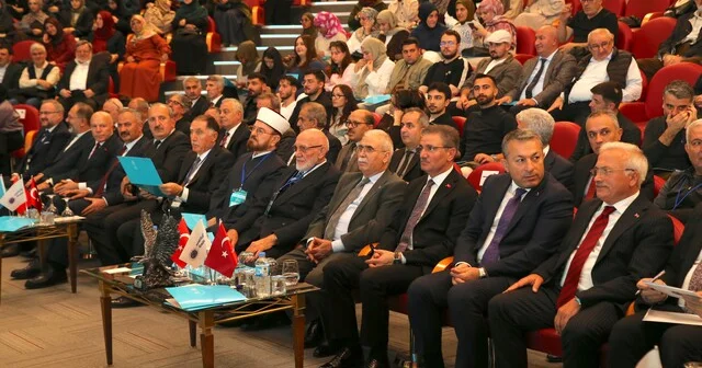 Erzurum daki uluslararası sempozyumda aile ve neslin korunması ele alınıyor Erzurum Son Dakika Haberleri Habertürk Yerel Haberler