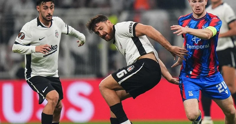 Beşiktaş ta ıslıklanan Kartal Kayra Yılmaz hakkında olay iddia: Maç gecesi sabaha kadar oyun oynamış