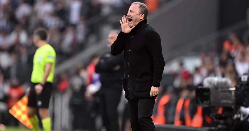 Sergen Yalçın oyuncularına çok kızdı: Belimizi büktü