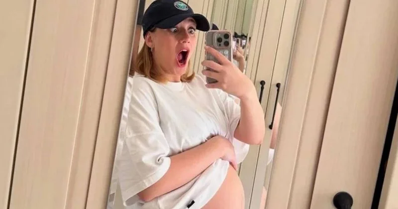 Gizem Karaca kızının yüzünü ilk kez gösterdi