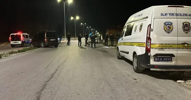 Kütahya haberleri Kütahya da arazi anlaşmazlığı kanlı bitti: Yeğenini vurdu! 23 Kasım 2025