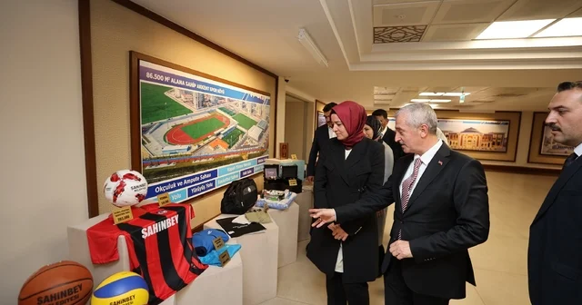 AK Parti Genel Başkan Yardımcısı Dr. Betül Sayan Kaya Şahinbey Belediyesi nin hizmetlerini takdir etti Gaziantep Haberleri