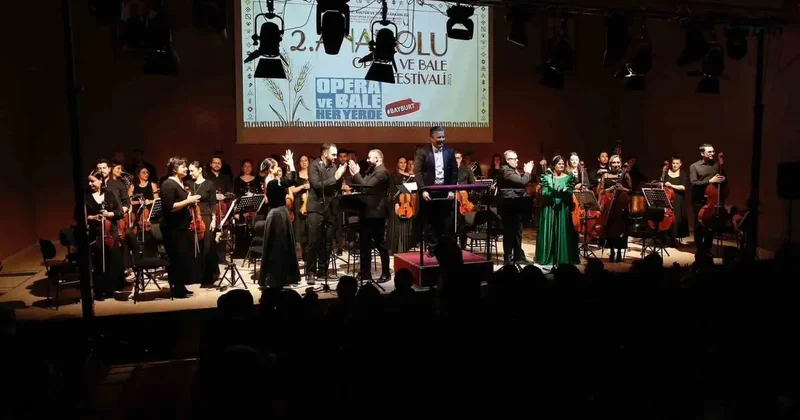 Bayburt’ta ‘Anadolu Ezgileri’ konseri düzenlendi