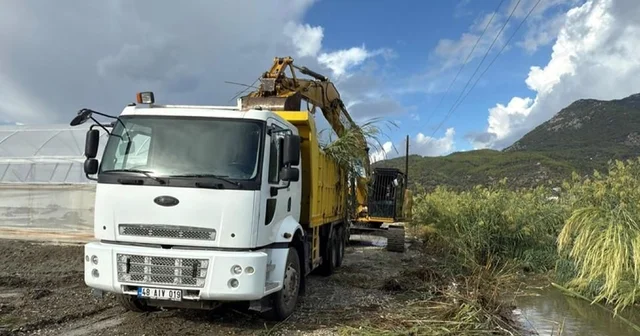 MUSKİ, Fethiye e Seydikemer de 77 km dere temizliği yaptı Muğla Haberleri