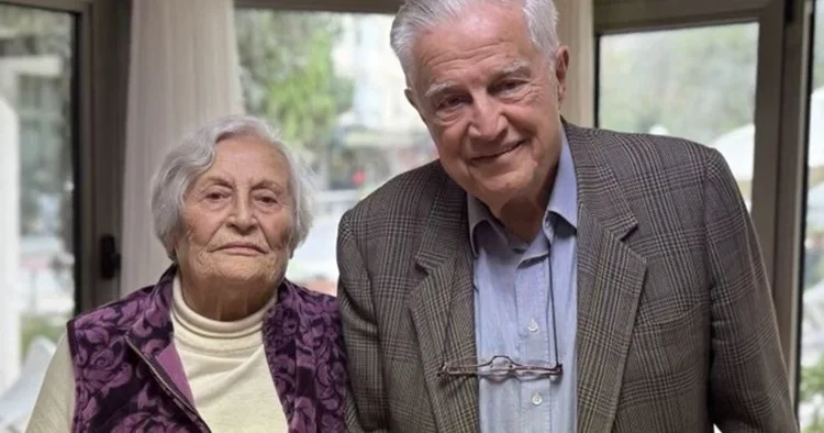 Tesadüfün böylesi: Yolları 70 yıl sonra huzurevinde kesişti... Oğlum diyorum başka da bir şey demiyorum