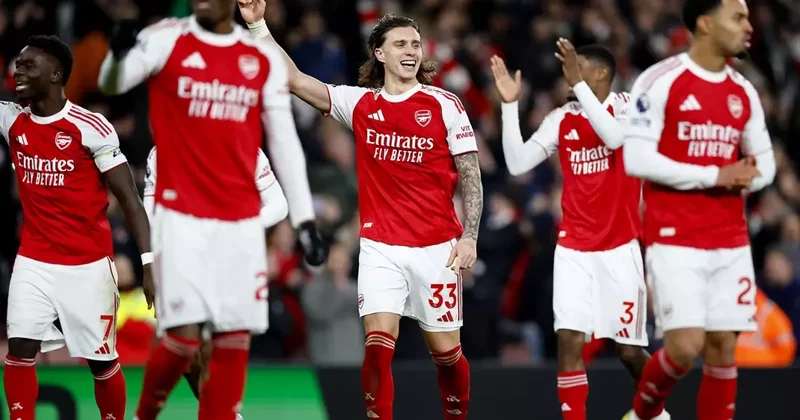 Arsenal derbide Tottenham ı farklı geçti
