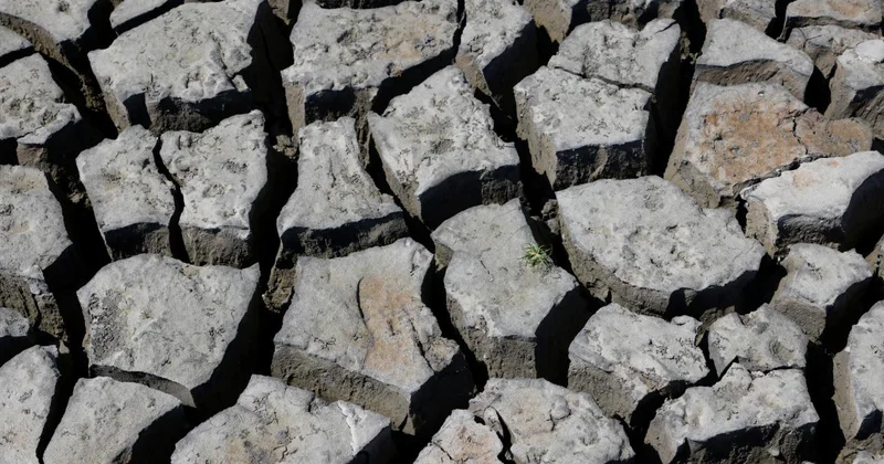 İranlı yetkili: Bu sonbahar, son 58 yılın en az yağış alan dönemi oldu