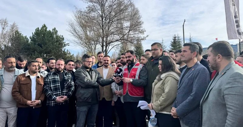 CHP Gençlik Kolları ndan TRT çağrısı: Çiğ yemedik ki karnımız ağrısın