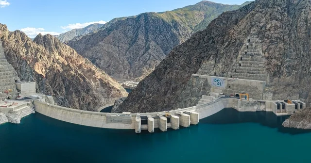 (Düzeltme) Yusufeli Barajı 3 yaşında Türkiye nin en yüksek gövdeli barajında 3 yılda 3,7 milyar kWh üretim yapıldı Artvin Haberleri