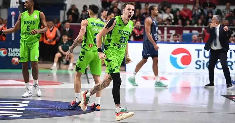 TOFAŞ Anadolu Efes: 86 79