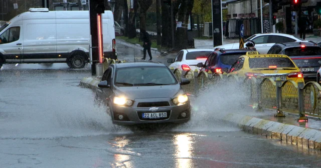 Edirne de sağanak etkili oluyor Edirne Haberleri