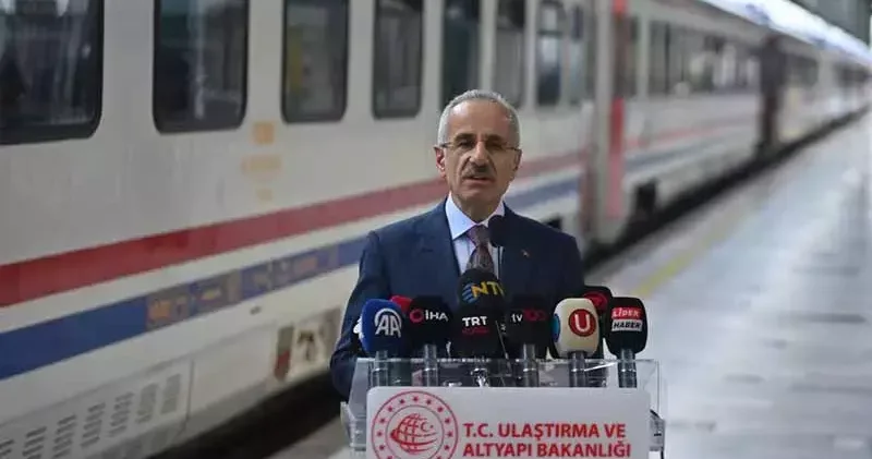 Bakan Uraloğlu: 2028 de iltisak hattı uzunluğunu, 608 kilometreye ulaştırmayı hedefliyoruz