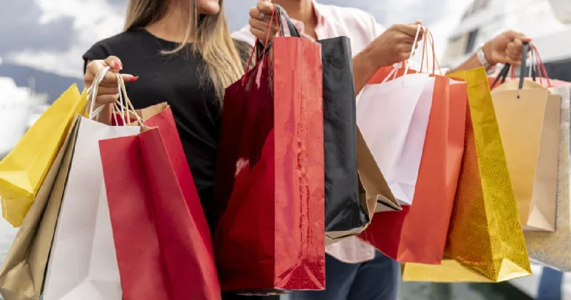Zara çalışanları Black Friday e resti çekti!