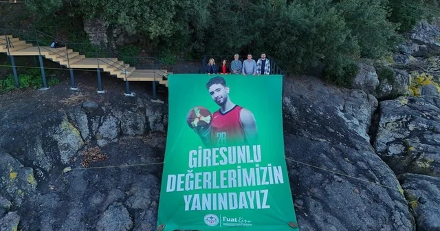 Giresun Adası nda Şengün e onur posteri Giresun Haberleri
