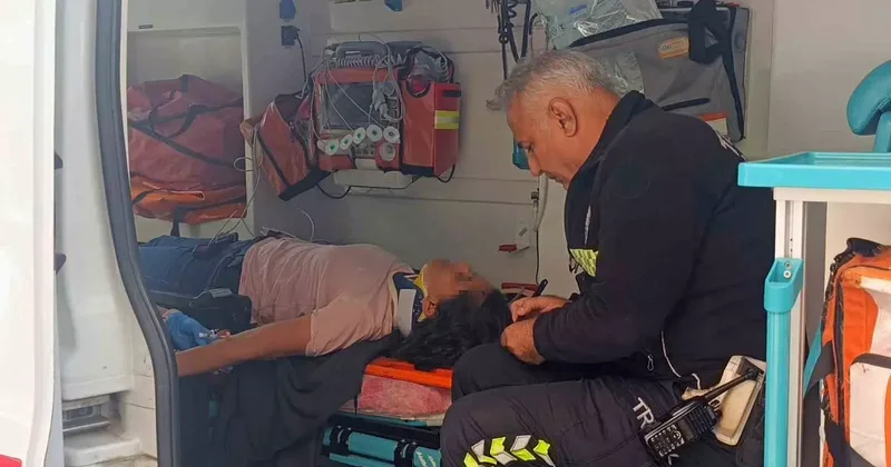 Önündeki araca çarpmamak için fren yapan motosikletli yaralandı