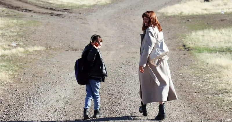 Sedanur öğretmenin Ağrı kırsalındaki tek öğrencisi!