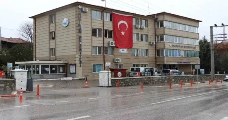 AKP li belediyenin yolsuzluk soruşturmasından bir de silah kaçakçılığı çıktı