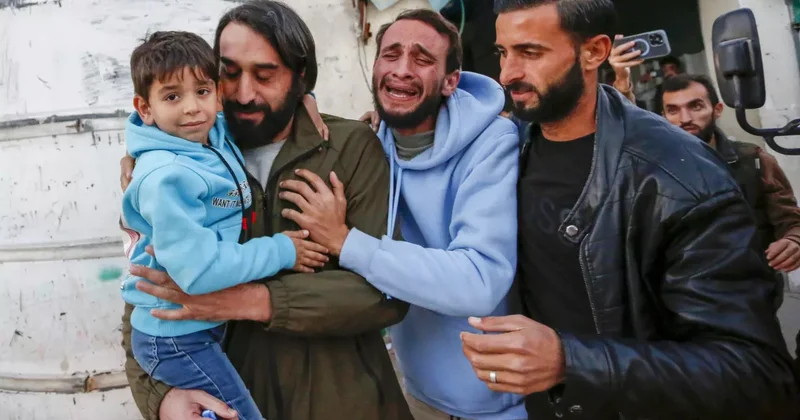 İsrail in zindanlarından aylar sonra kurtuluş! 6 Filistinli esir özgürlüğüne kavuştu