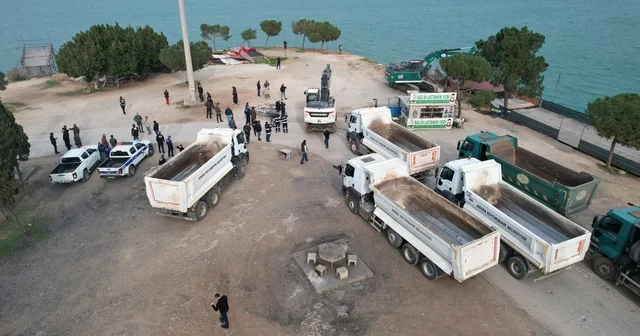 Adana da yıkım gerginliği bitti: Kepçeler yıkıma başladı Adana Haberleri