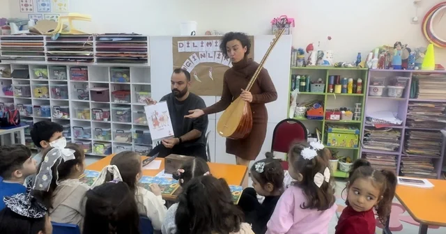 Minik yürekler dilin ve kültürün izinde Akşemseddin Ortaokulu nda Dilimizin Zenginlikleri projesi kapsamında yazar çocuk buluşması gerçekleştirildi Manisa Haberleri